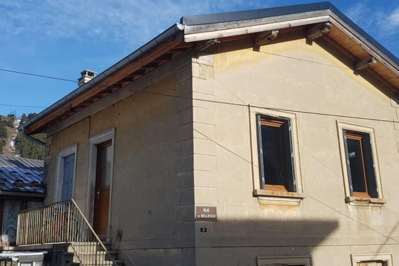 Entier: Appartement. *
